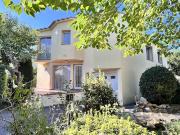 Maison avec jardin et terrasse