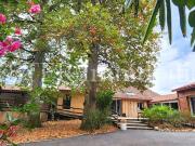 Propriété au coeur de la nature avec piscine couverte...