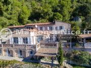 Maison 10 pièces 285 m²