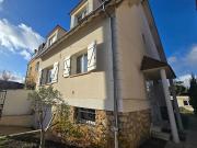 Maison avec jardin et terrasse