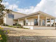 Maison 242 m2 Mortagne sur Gironde