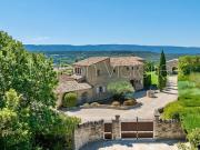 Maison contemporaine avec jardin et terrasse