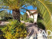 Maison avec piscine et jardin