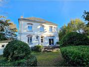 Maison en bord de mer avec jardin