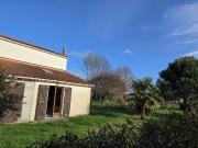 Maison 2 pièces + annexe avec beau jardin arboré