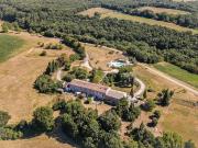 Maison 30 pièces 575 m²