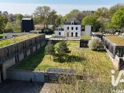 Maison 30 pièces 3 800 m²