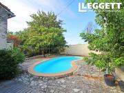 Maison avec piscine et jardin