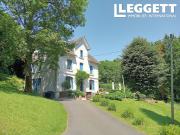 Maison avec piscine et jardin