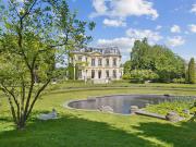 Maison avec piscine et jardin