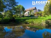 Maison avec piscine et jardin