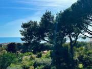 Maison avec jardin et terrasse