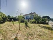 Maison 3 ch. à rénover avec jardin et grand garage