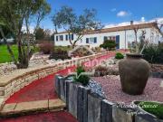 Maison 3 chambres avec véranda, piscine le tout sur...