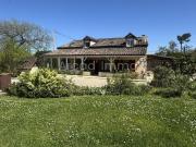 Maison 3 chambres, un gite, 9 emplacements de camping,...