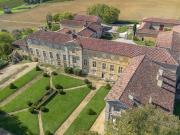 Maison 40 pièces 4 035 m²