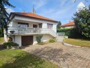 Maison avec jardin et terrasse