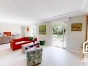 Maison 4 chambres, vie de plain pied, avec beau terrain,...