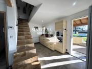 Maison 4 pièces 150 m² Maison 4 pièces 150 m²