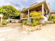 Maison 4 pièces 290 m² Maison 4 pièces 290 m²