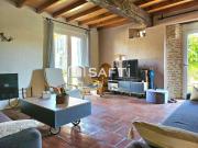 Maison 4 pièces 400 m² Maison 4 pièces 400 m²