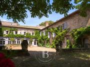Maison 4 pièces 800 m²