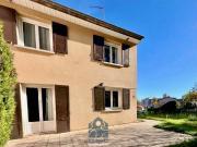 Maison 4 pièces avec garage, jardin, balcon et place de park