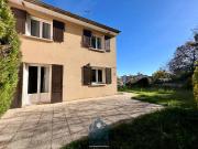 Maison 4 pièces avec garage, jardin, balcon et place de...