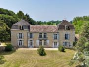 Maison 500 m2 Gensac