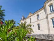 Maison avec piscine et jardin