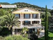 Maison avec piscine et jardin