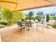 Maison contemporaine avec jardin et terrasse