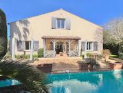 Maison avec piscine et jardin