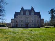 Maison 55 pièces 1 500 m²