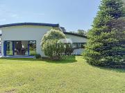 Maison contemporaine avec jardin et terrasse