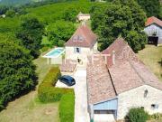 Maison avec piscine et jardin