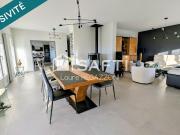 Maison contemporaine avec jardin et terrasse