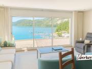 Maison 5 chambres avec piscine intérieur Un balcon...