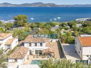 Maison 5 pièces 156 m² Maison 5 pièces 156 m²