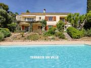 Maison 5 pièces 159 m² Maison 5 pièces 159 m²