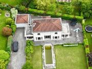 Maison 5 pièces 180 m²