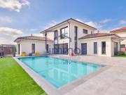 Maison 5 pièces 194 m²