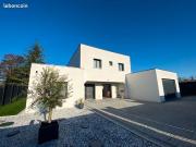 Maison 5 pièces 195 m²