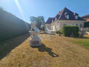 Maison 5 pièces 196 m²