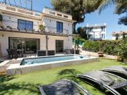 Maison 5 pièces 210 m²