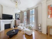 Maison 5 pièces 210 m²