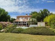 Maison 5 pièces 218 m²