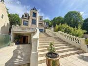 Maison 5 pièces 230 m²