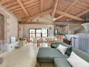 Maison 5 pièces 245 m²