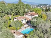 Maison 5 pièces 250 m²